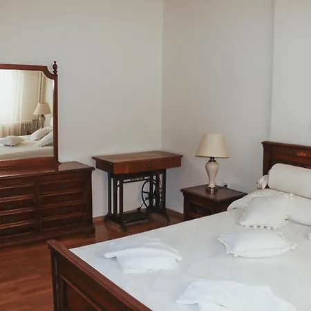 Bright And Spacious 2-Bed Apartment With Balcony Athens Exterior photo